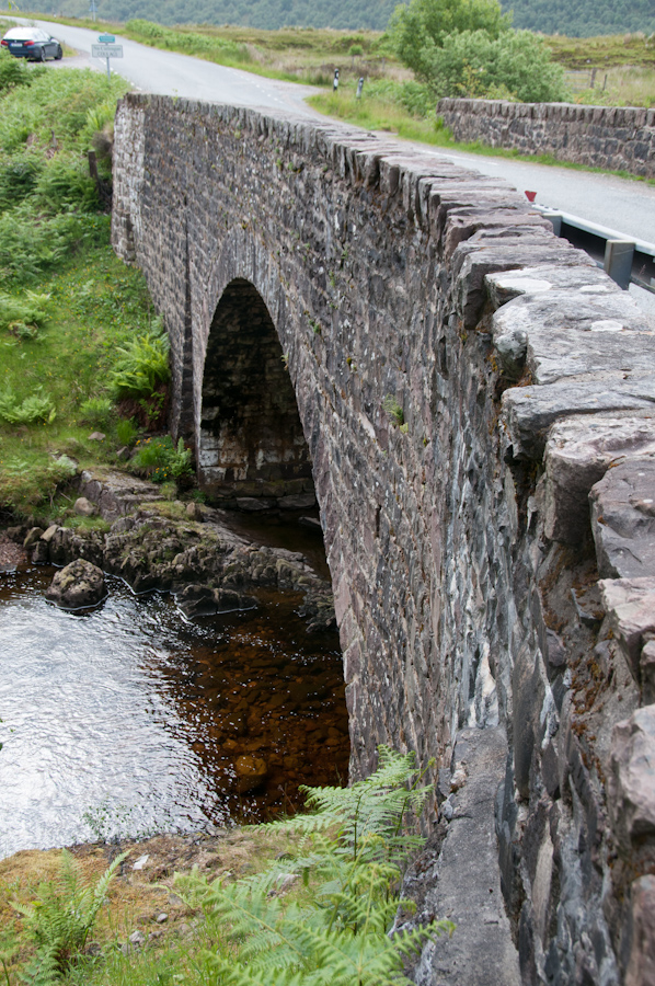 Coulags Bridge, over Fionn-Abhainn River