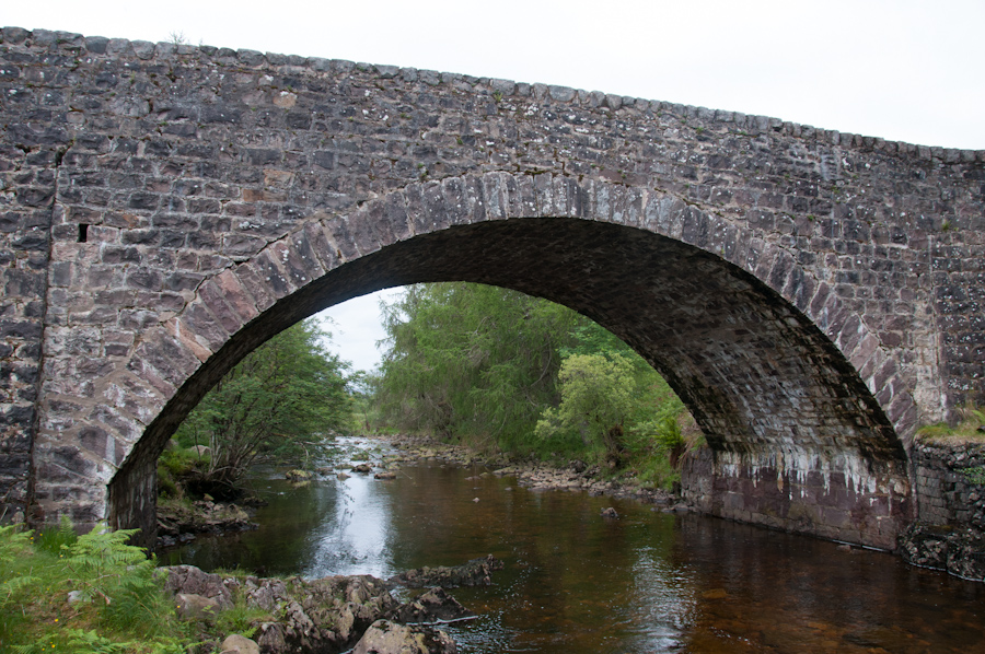 Coulags Bridge, over Fionn-Abhainn River
