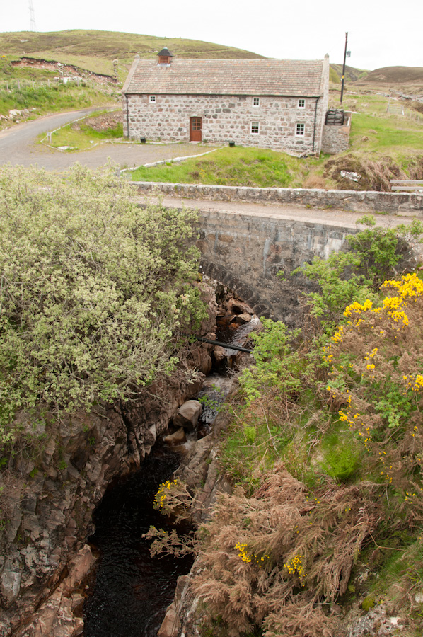 Smigel Bridge, Farr