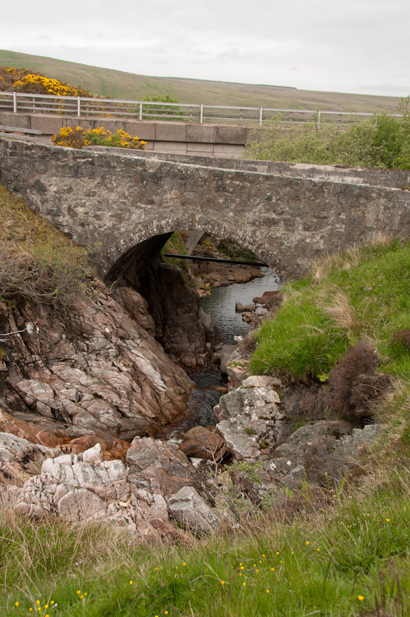 Smigel Bridge, Farr